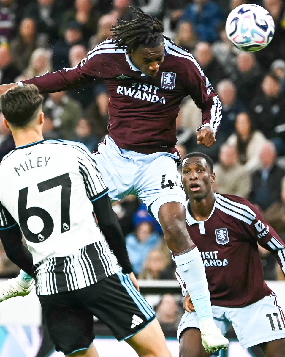 brfootball's tweet photo. Johan Manzambi in his last four games for Aston Villa: ⚽⚽⚽🎁🎁 https://t.co/SQUGt4Rdxa