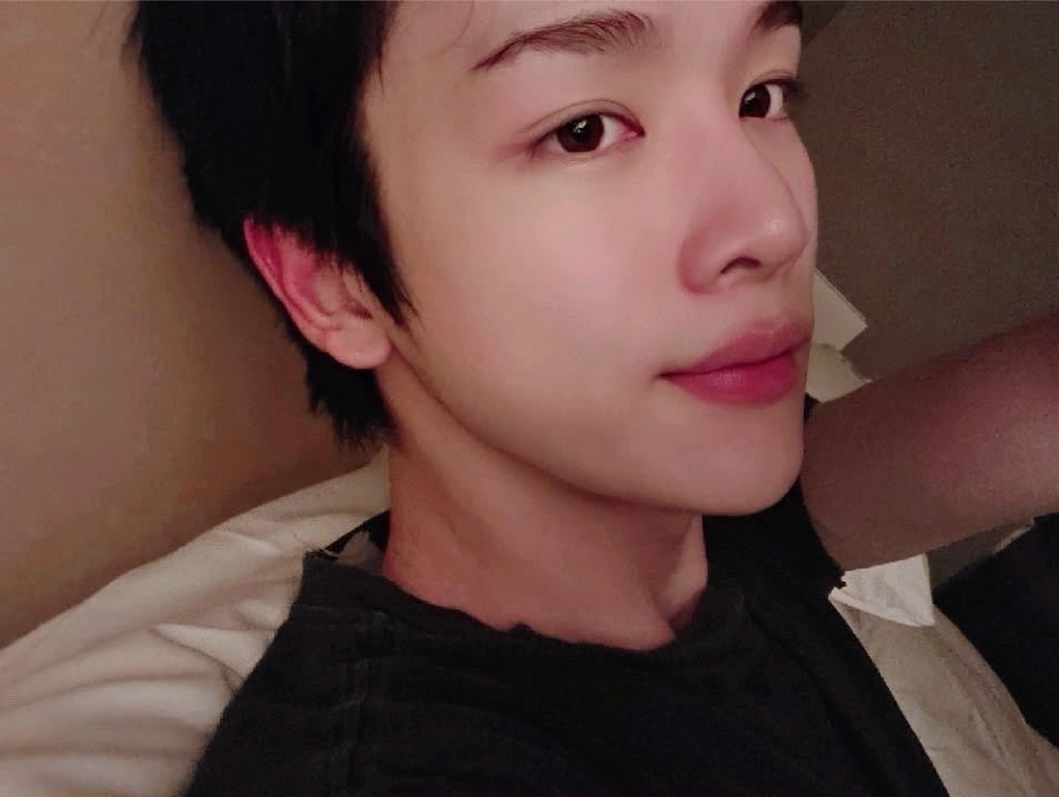 inadeepwater's tweet photo. เค้ารู้ว่าตอนนี้มันตี 2 แล้ว แต่มาหาเค้าได้มั้ย 🥺 https://t.co/vhNpN4GLSW