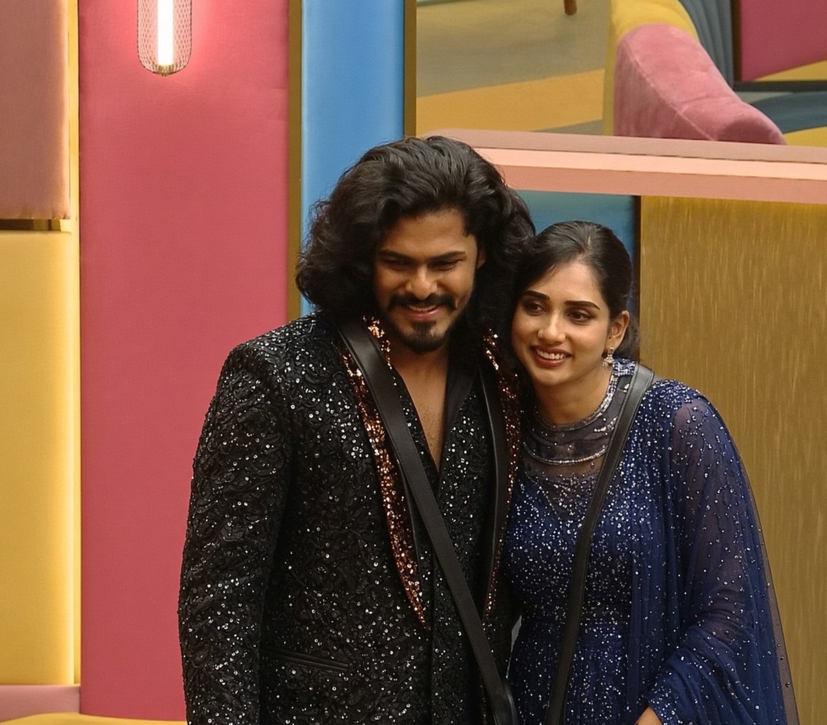 dollybiblio's tweet photo. Hero and heroine of bb 10 💎

#BiggBossTamil10 https://t.co/Buzoy3Cu3K