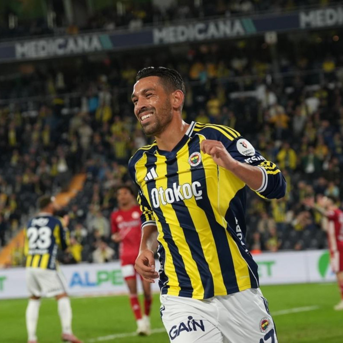 Globalite53's tweet photo. 🟡🔵 Fenerbahçe - Alanyaspor maçında İrfan Can Kahveci'nin 3 golü iptal edildi.

• Penaltı kullanılmadan ceza sahasına girilmesi
• Gol öncesi faul 
• Ofsayt https://t.co/RIZ3JfjM6d
