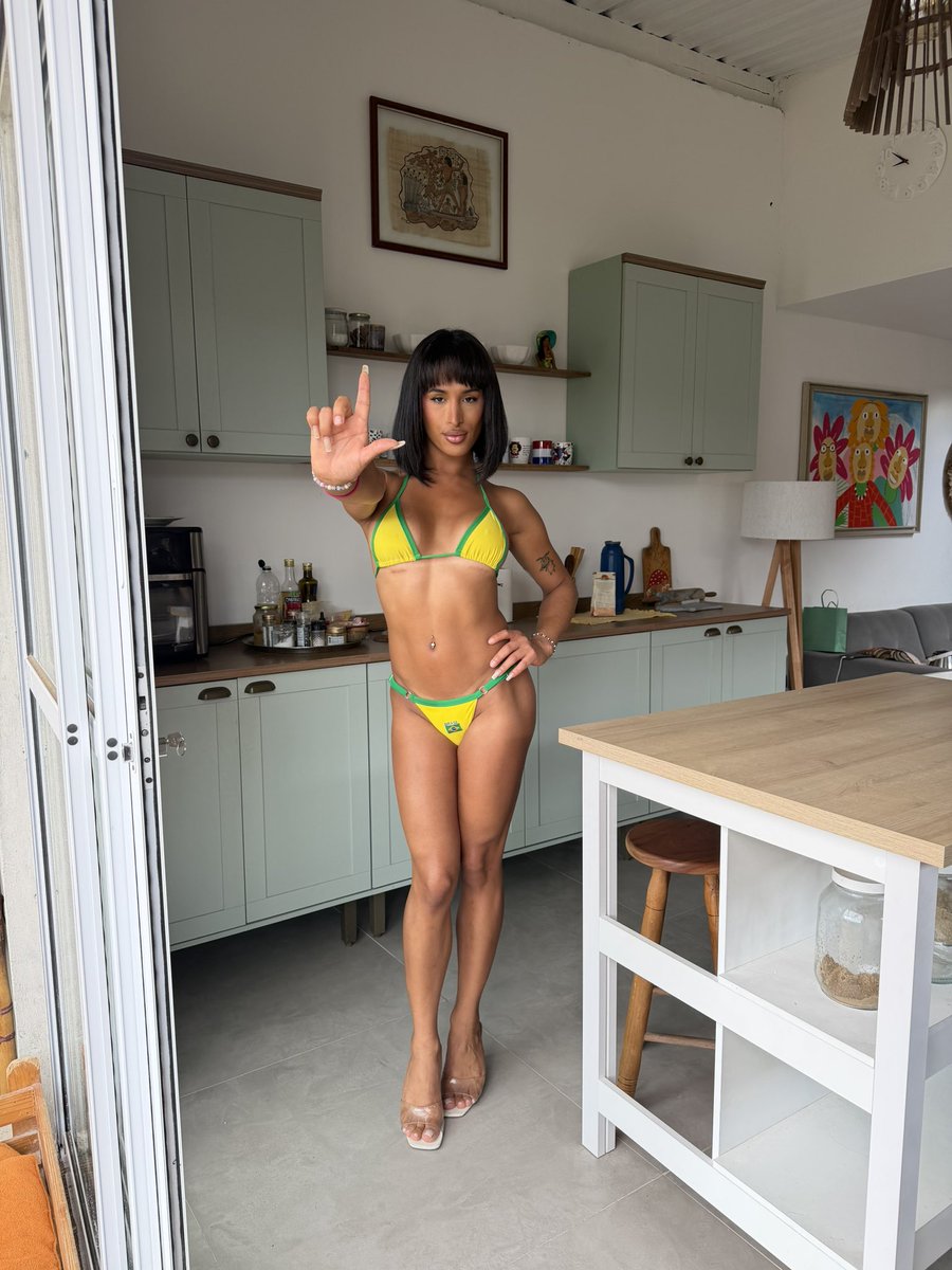 afroboneca's tweet photo. O Verde e Amarelo também é nosso 💛💚
13⭐️ https://t.co/hMMCbqjm20