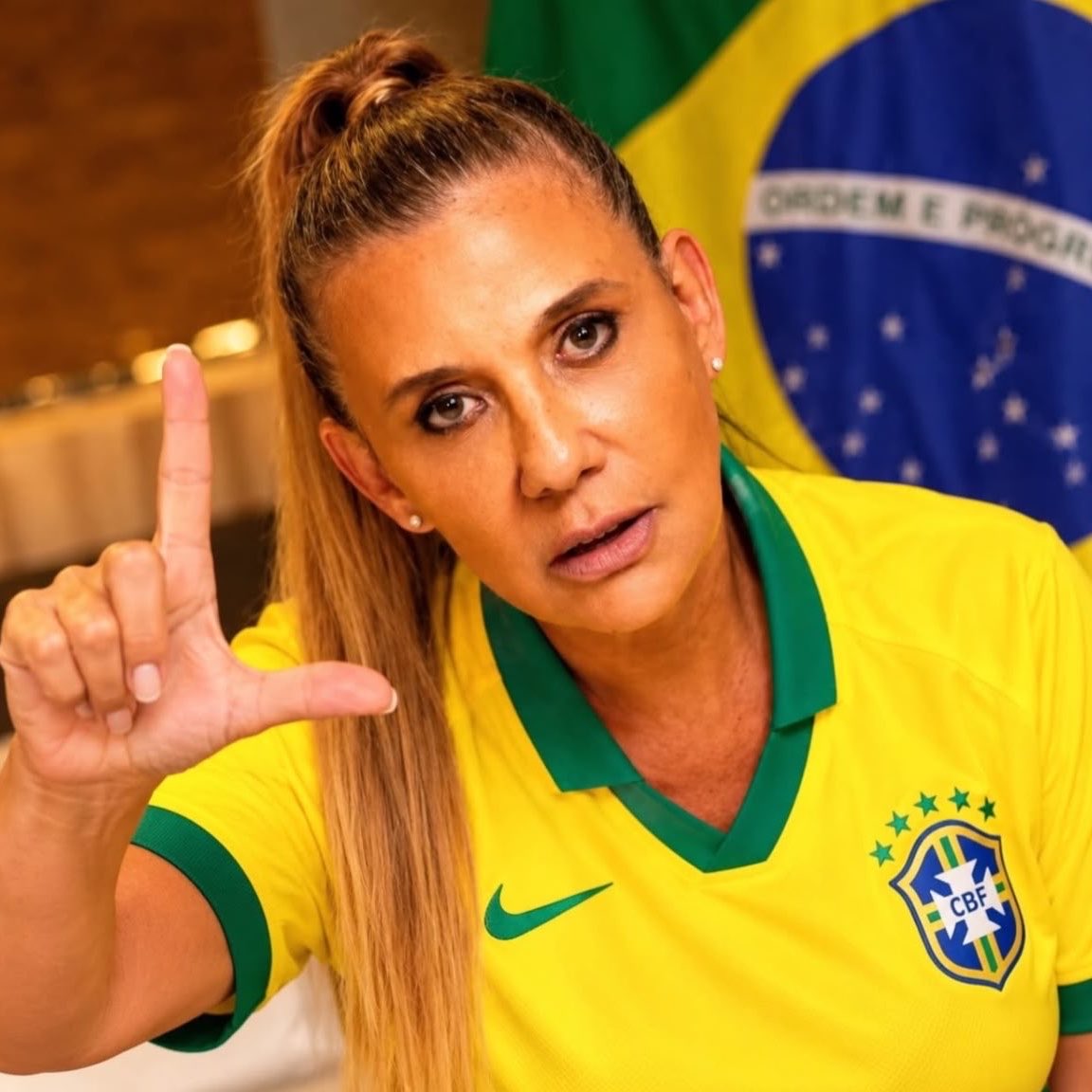 updatecharts's tweet photo. Rita Cadillac e Rita Cadillate declaram apoio a Lula. https://t.co/Y5d3bPbv0z