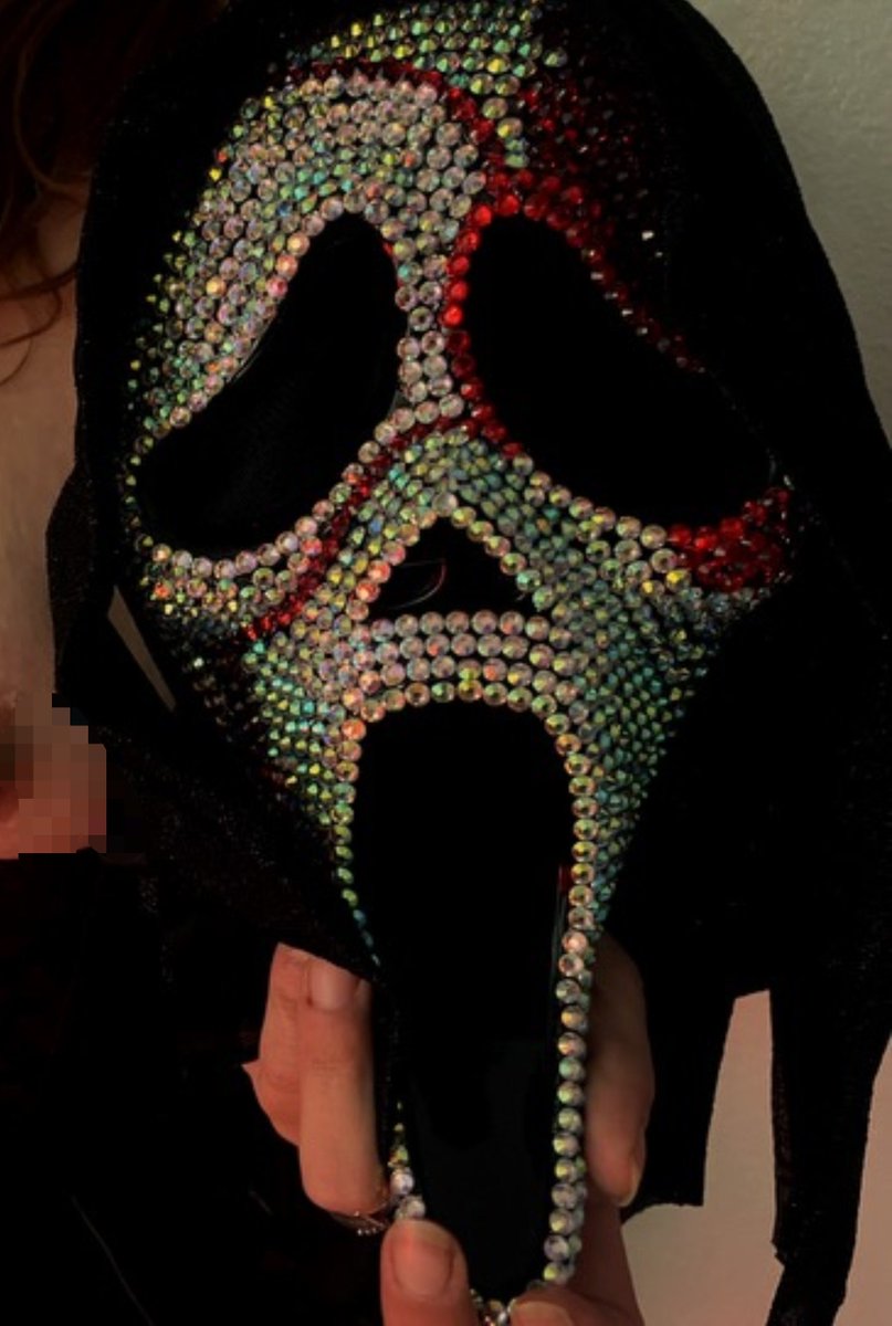 AshStorm73's tweet photo. @RavenBrood81 #Ghostface #VIPcontent  #onlyfans #OF #fansly #spookyszn #spooky #sexy https://t.co/RCZgTicGkz