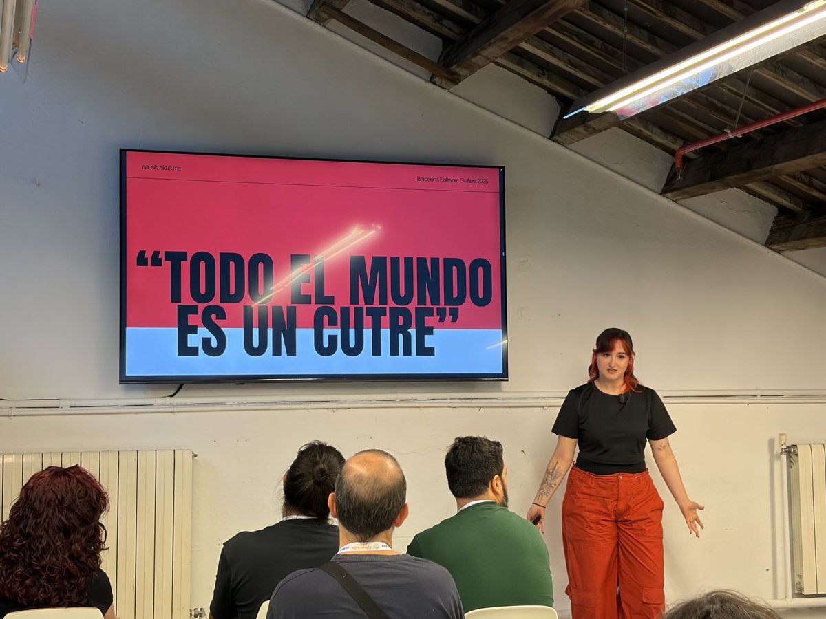 bcnswcraft's tweet photo. ¡La magia continúa!
- Ana María García Sánchez - "Todo el mundo es un cutre"
- Mikel Ros - Construyendo el sistema que construye el sistema https://t.co/mPgvVOrgA1