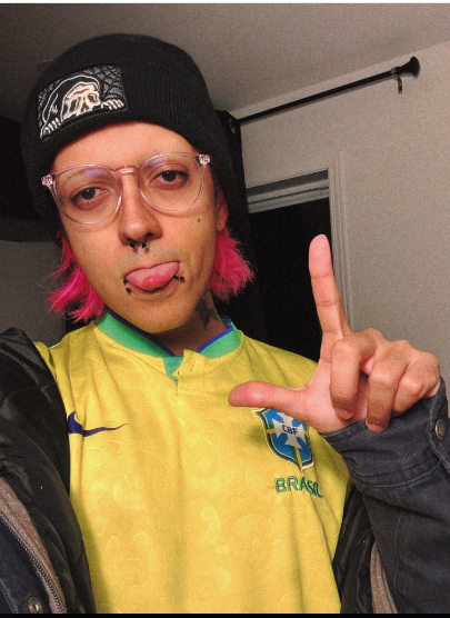 Mario_shitpostB's tweet photo. 🚨 ELEIÇÃO  🚨
Influencer e ex-predador vulgo Mike baguncinha kids, declara apoio ao Lula:

"Graças ao Lula, a idade de consentimento pra sexo é de 14 anos (bem q poderia ser 8 anos né kkk brincadeira) esses bolsonaristas quer aumentar pra 18 anos e impedir a muie de votar. NOJO" https://t.co/xaFVaNOnHm