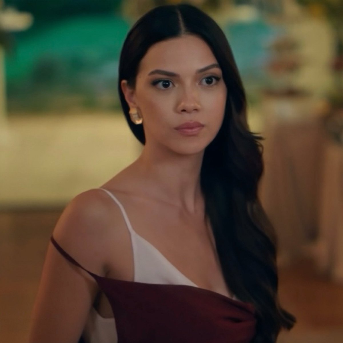 flaneuseophie's tweet photo. balat’ta doğsaydı kendall jenner https://t.co/tIz61SwDKA