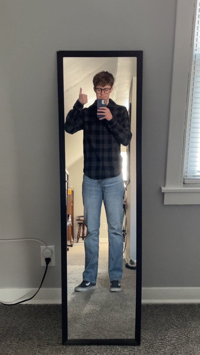 MICHIgan_4's tweet photo. MEET YOUR OOMF!!! .**•.,,+
• name: michi
• hobbies: running/working out, sports, tv/movies, reading, video games
• birth flower: carnation &amp; snowdrop
• fav drink: cookies &amp; cream hot chocolate
• fav animal: dogs, deer
• comfort movie: the half of it https://t.co/zXtI0hmTfI