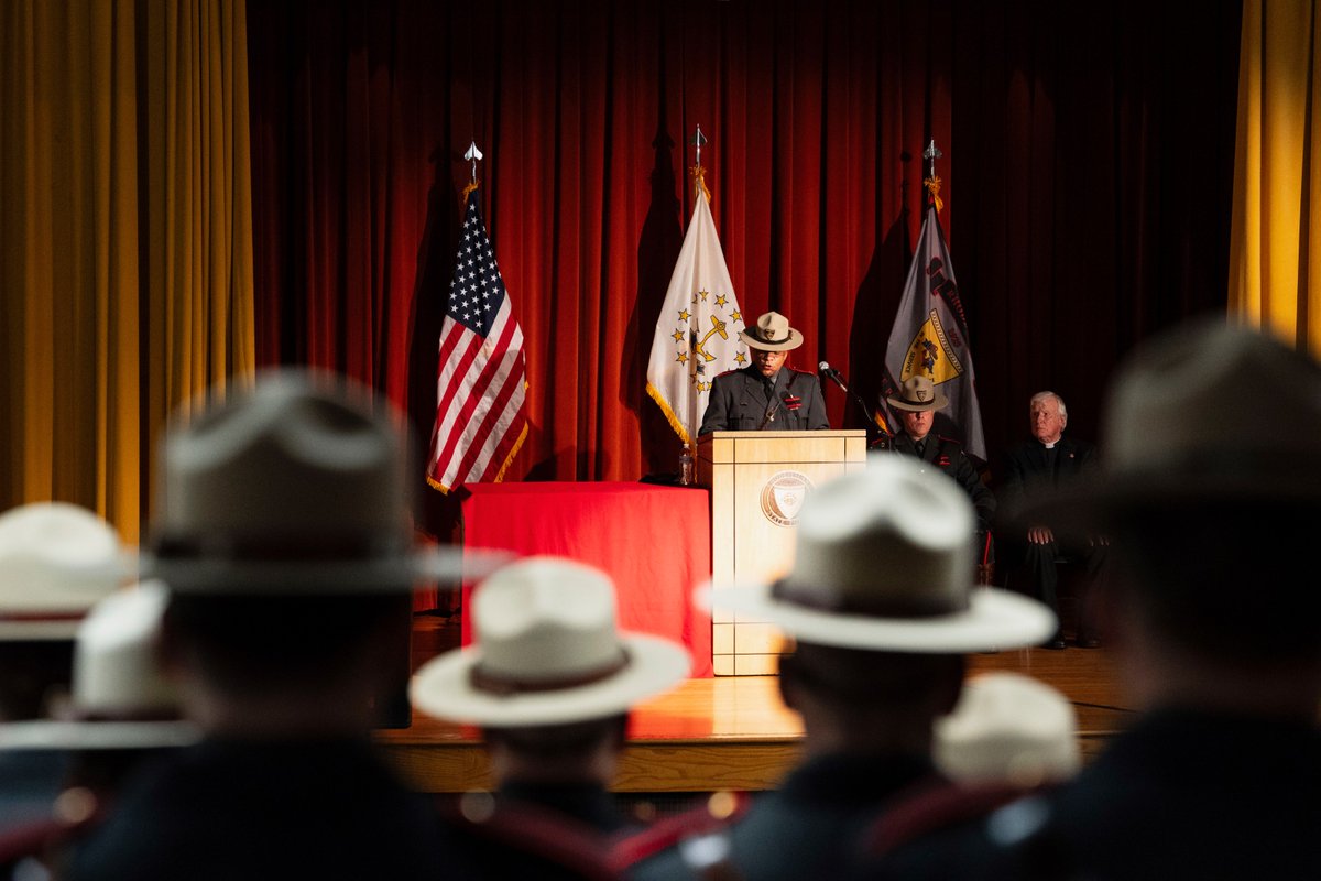 RIStatePolice's tweet photo. Last night, the Rhode Island State Police held a promotional ceremony to recognize Troopers for their recent promotions. Congratulations to all! #AlwaysThere https://t.co/ztOCx6Xi6b