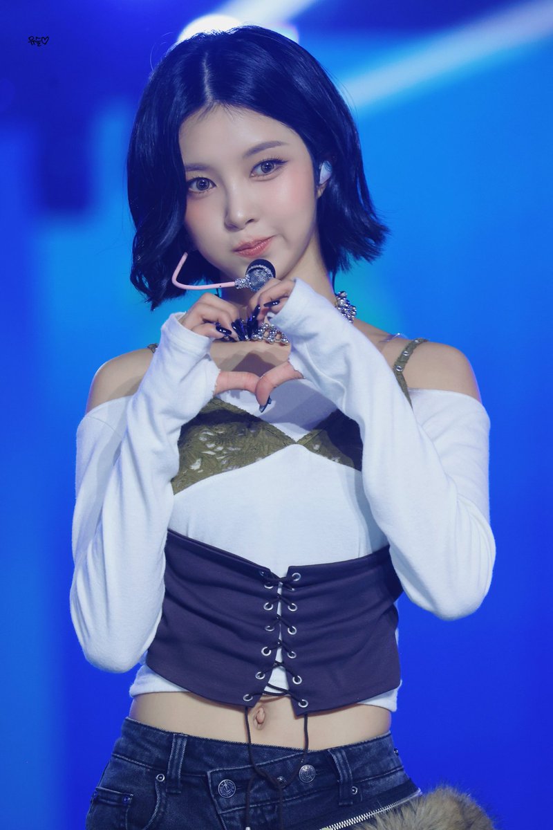 zinebAmira11's tweet photo. #Kep1er #케플러 #김채현 #김다연 #채다즈 #CHAEHYUN #DAYEON 
#CHAEDA

🐯🐿️🖤🖤
chaeda

chaeda so happy and so cute 💗

NOL FESTIVAL 2026 https://t.co/i8kJY7O7a9