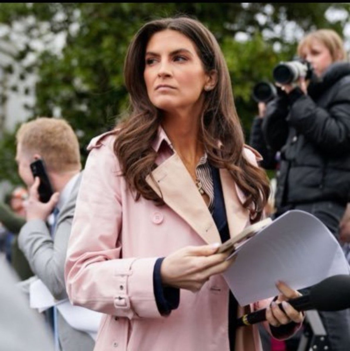 QAnonObserver's tweet photo. Do you support President Trump revoking CNN'S Kaitlan Collins Press pass!? https://t.co/Pe6dL4kn4s