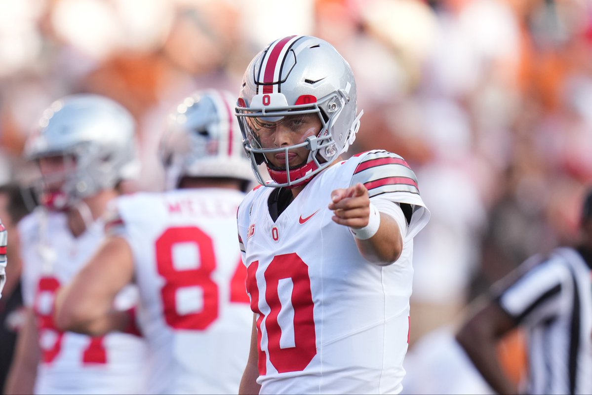CFBTalkDaily's tweet photo. Give me one word to describe Ohio State QB Julian Sayin https://t.co/QdAu3lFYwm