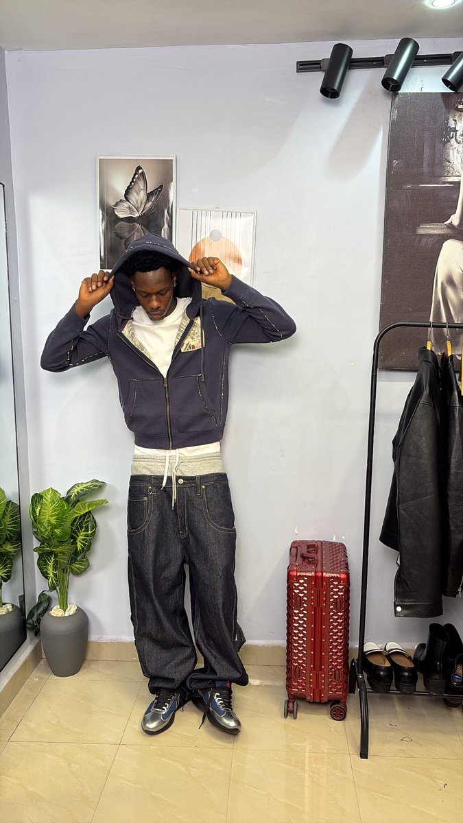manlikedrizzyy's tweet photo. https://t.co/6aAJTdxET1