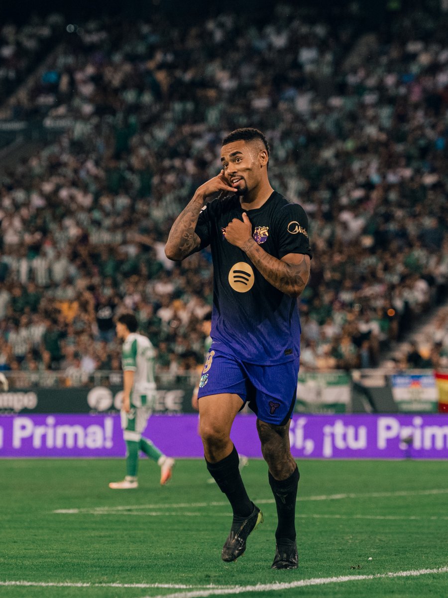 FCBarcelona's tweet photo. You call, Gabriel Jesus answers. ☎️ https://t.co/uC3wu1BRPg