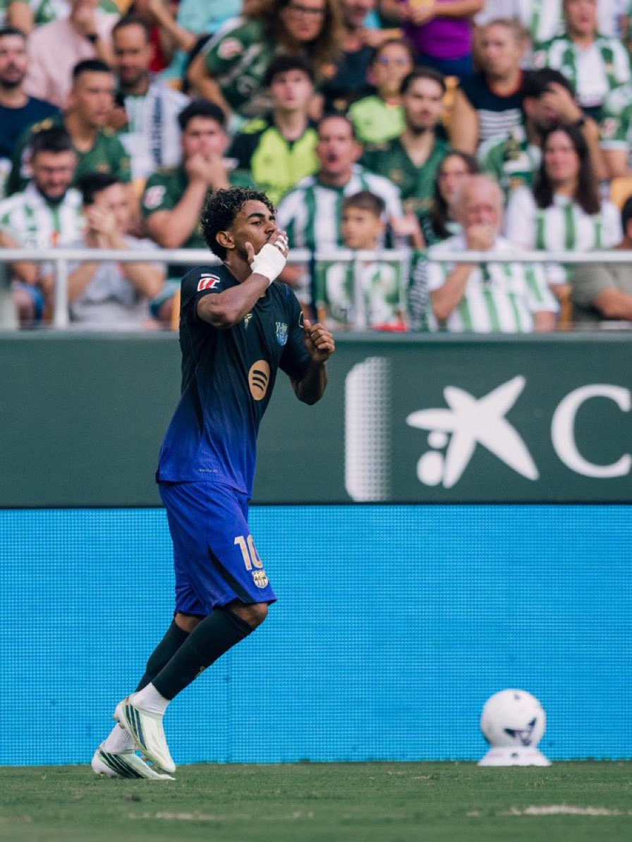 ActuYamal19's tweet photo. 69 BUTS, 67 PASSES DÉCISIVES EN CARRIÈRE POUR LAMINE YAMAL. 😈 https://t.co/XXvm6jYHrN