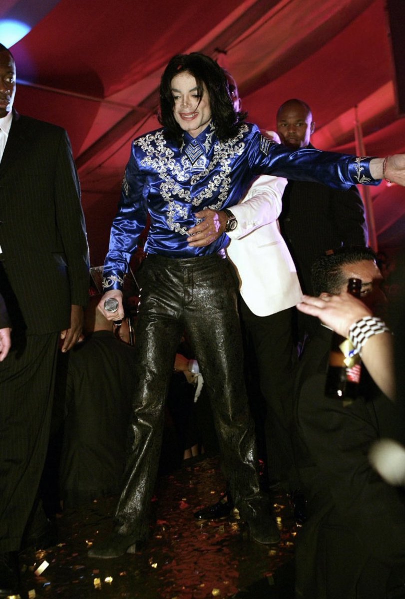 michaelzzip's tweet photo. Michael Jackson, 2008 https://t.co/bz8BvzyFDe