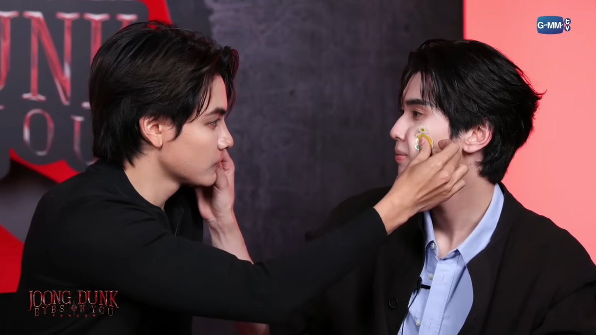heyaniiruobake's tweet photo. แก้มยุบเลยยยย มีคนมันเขี้ยวป่าว https://t.co/uS0RccLF93