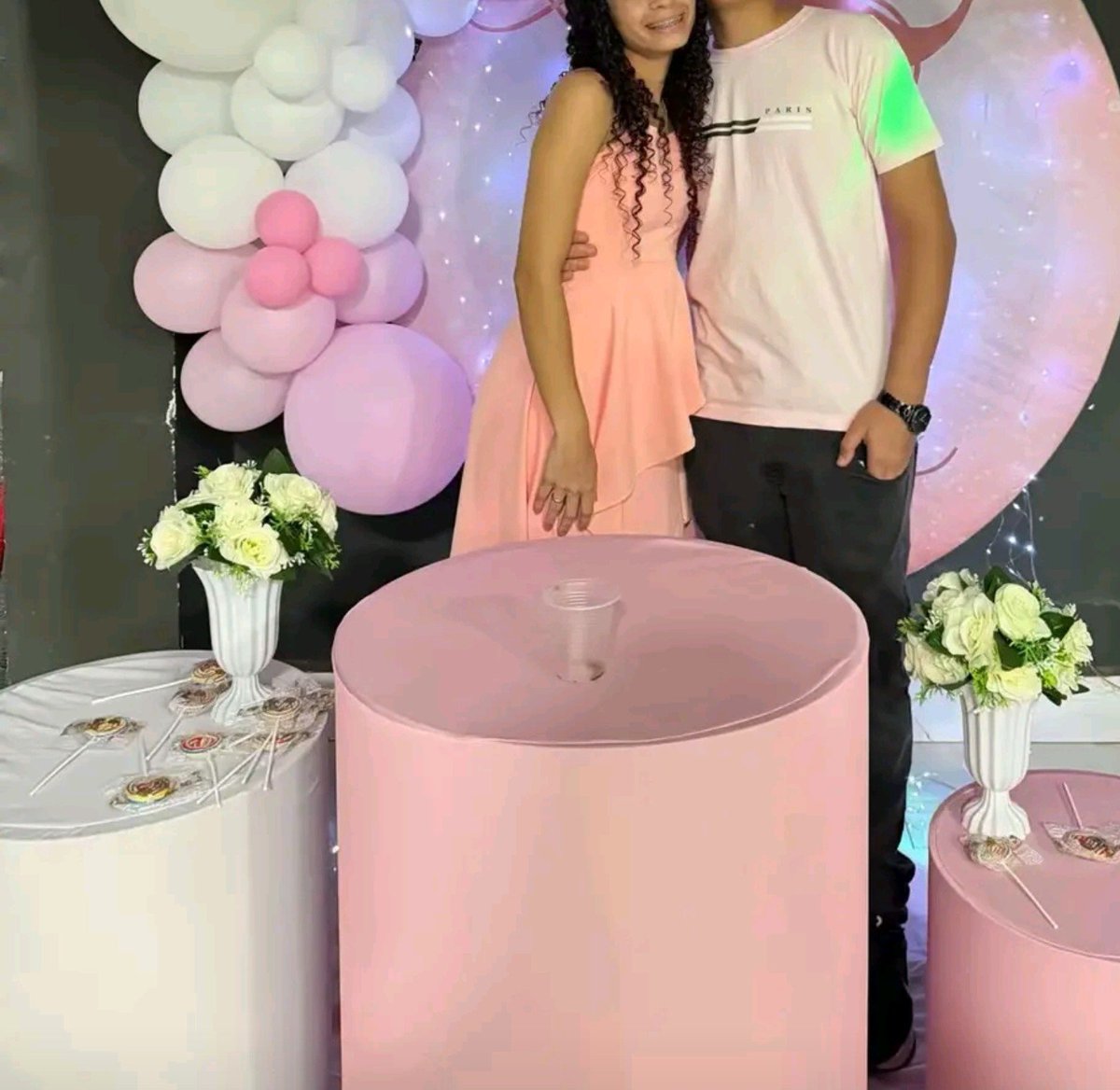 Youngbwcbr's tweet photo. Namoradinho beta nem imagina que a namorada ja me serve a 2 anos😵‍💫🤣 ele ainda não se tocou que sempre que ela vai ao banheiro e demora é porque tá me entretendo🤣 esse buraco é depende totalmente de ser humilhada e tratada igual lixo🗑️ https://t.co/MwCQn28VOM