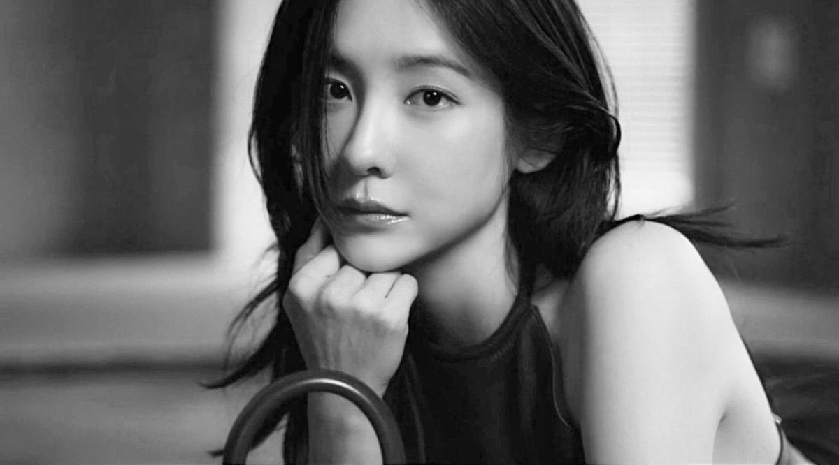 lovejhhmforever's tweet photo. 얘드라 이건 어디 안올라왓던거 맞지? https://t.co/cSdqxUOFVu