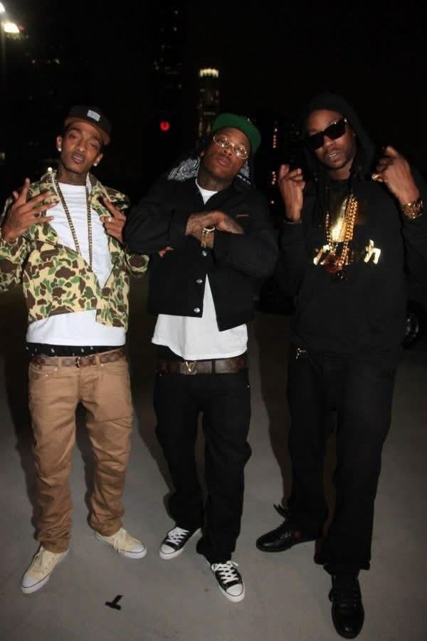 Manlike_Solz's tweet photo. Nipsey Hussle with YG &amp; 2 Chainz (2012) https://t.co/1RL3eepRFJ