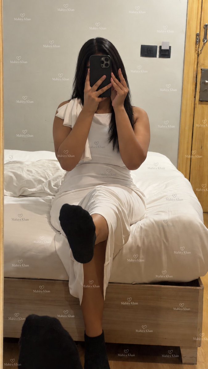 femdom_queenkhn tweet picture