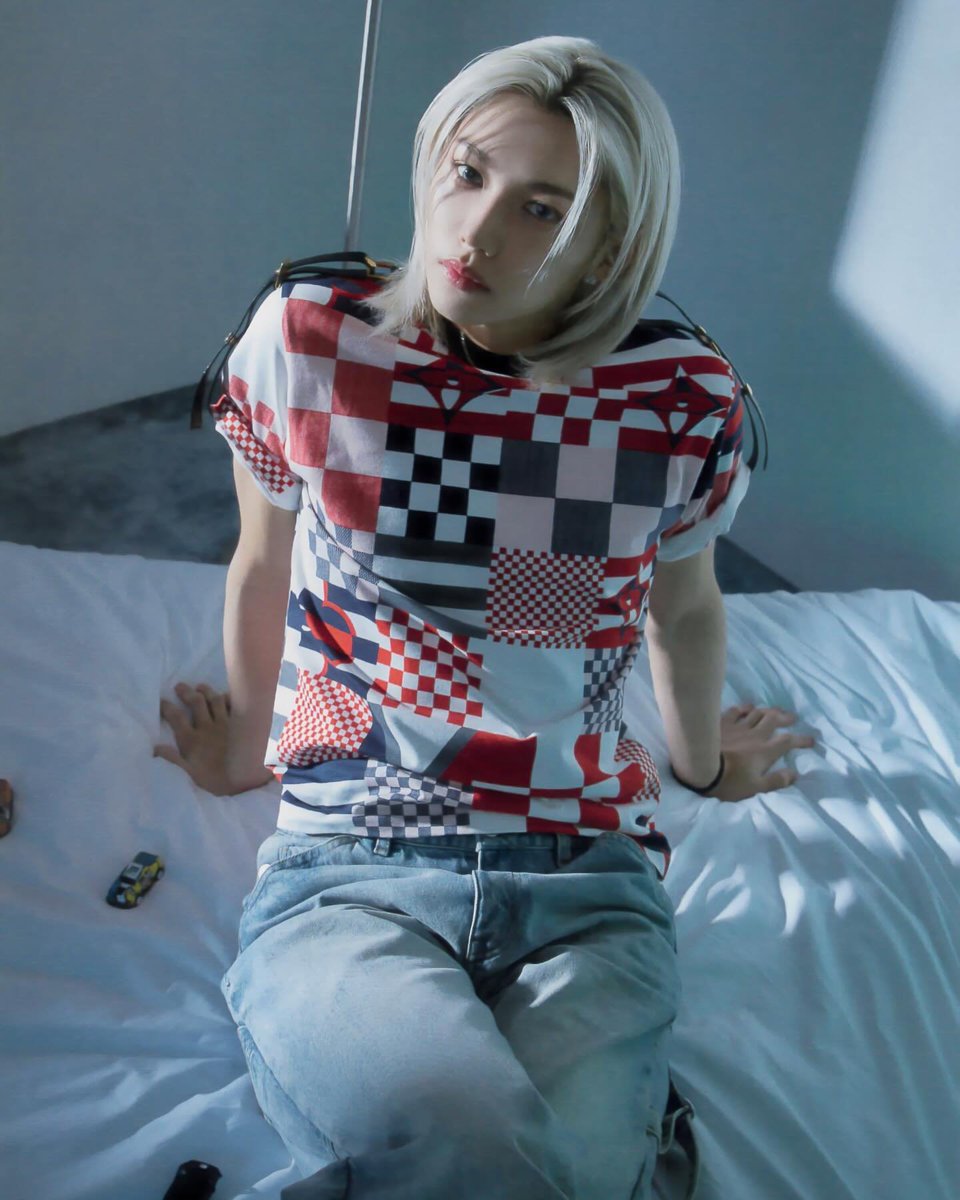 bbokiezip's tweet photo. 🪽·˚ ⊹ ࣪ ˖ #felix https://t.co/Rklu8oVkmk