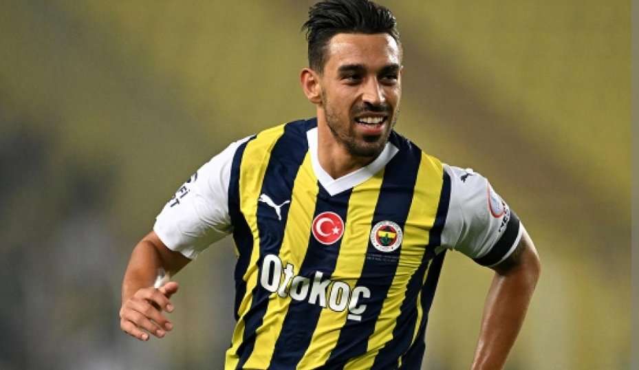 altu_fb1907's tweet photo. Hak yemeyin HAK ...
Ulan bugün sahanın en iyilerinden bu adam hiç mi utanmanız arlanmanız yok , bu Fenerbahçe'nin oyuncusu değil mi ulan düşman mı ulan bu çocuk , iyi oynadığında hakkını vermek bu kadar mı zor ? https://t.co/2ILPuFcuI9