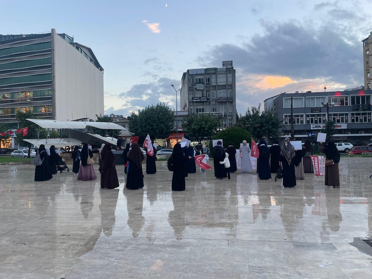 Mervedemir01567's tweet photo. Zulüm bitsin Adalet gelsin.

ZulmeKarşı Meydanlardayız
AlparslanHocaya Ozgürlük
SemraHocaya Ozgürlük
FurkanGönüllülerine Ozgürlük

📍Ceyhan https://t.co/RrNd8CwYrS