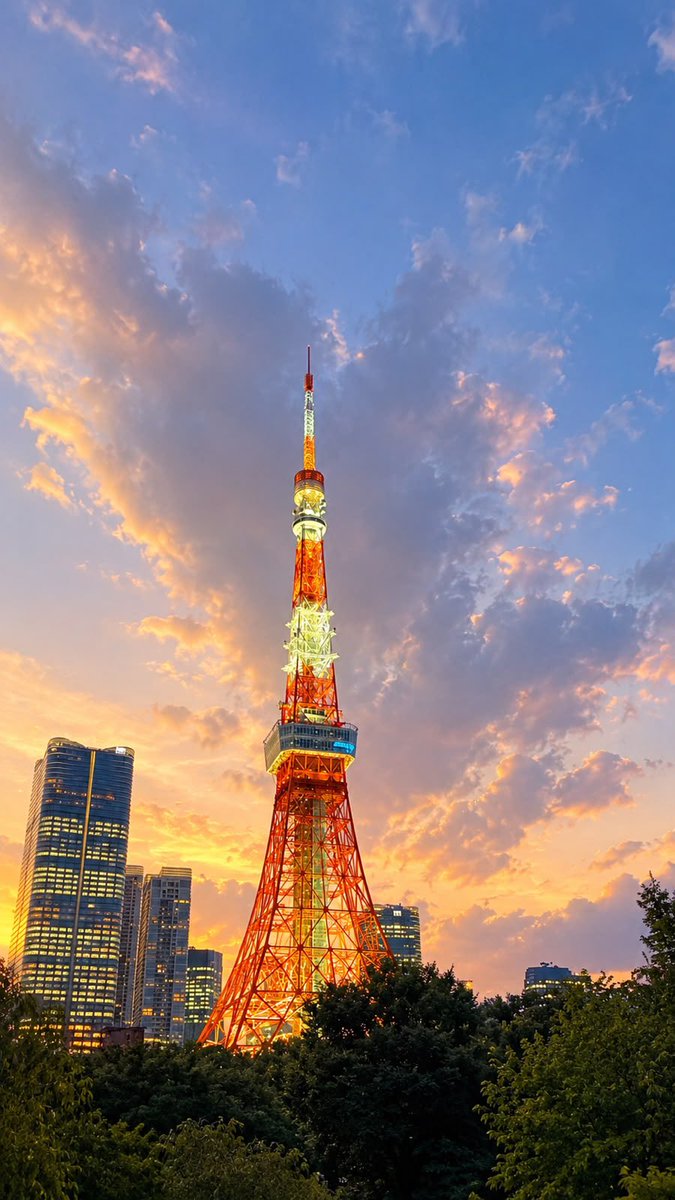Sucidspt_'s tweet photo. 東京タワー「日本電波塔」
181026 https://t.co/F0Vvtr6Cea
