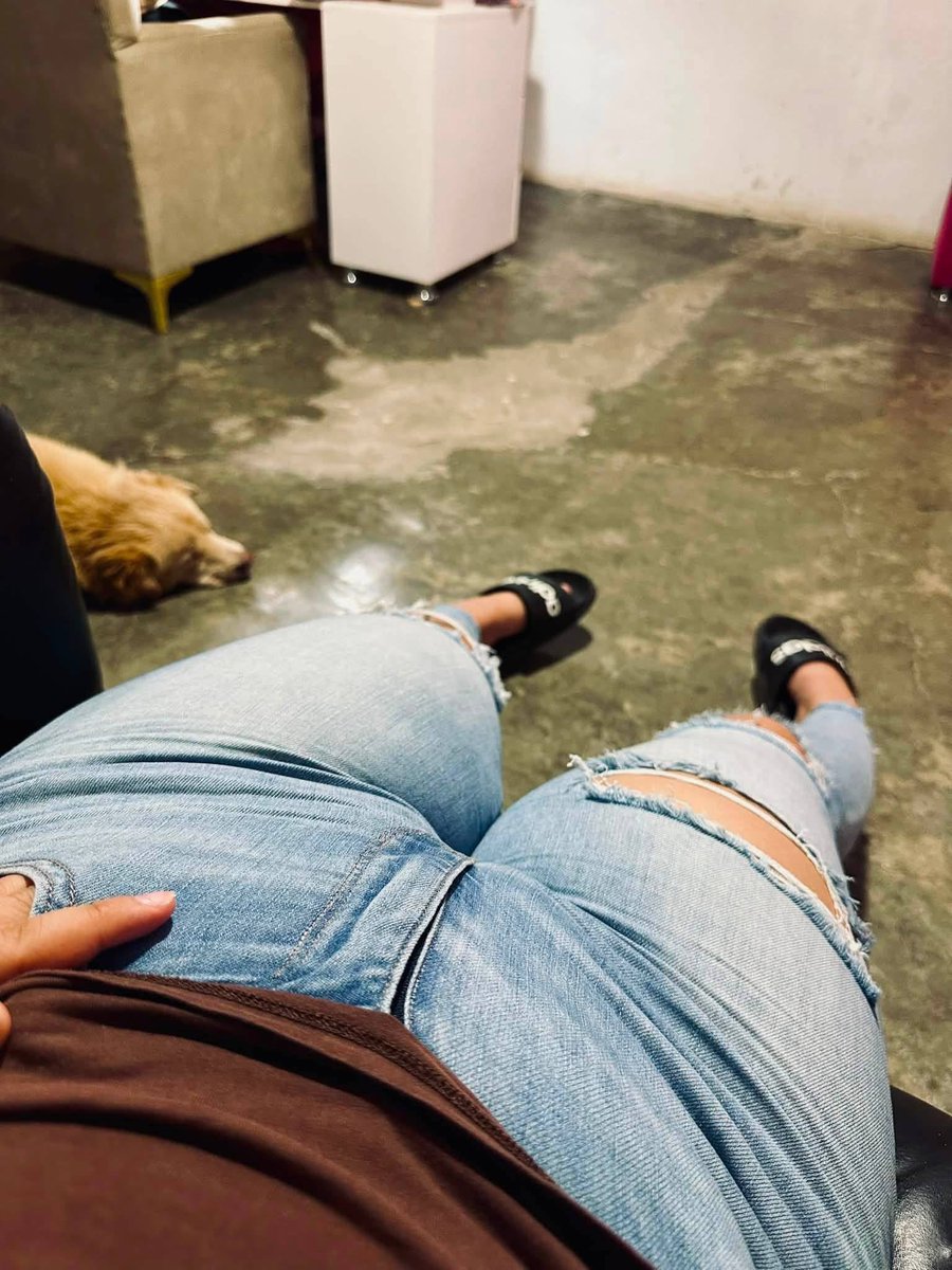 isabelrc289's tweet photo. 😴 https://t.co/2qJOlJB57J