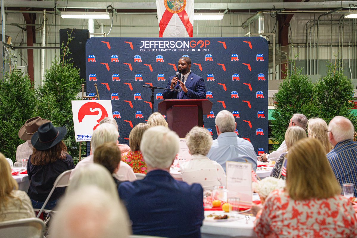 ByronDonalds's tweet photo. Thank you, Jefferson County GOP, for a great evening in Monticello!

The energy in this room is why I love being on the road. We’re taking our message to every corner of Florida and earning every vote. Let’s bring this home. https://t.co/qw8HAlxzcl