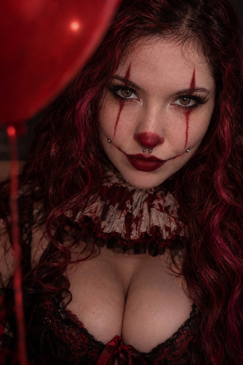 GothicDesiresOF's tweet photo. A little Halloween fun anyone? 🎃👻 https://t.co/advQhHj9Da