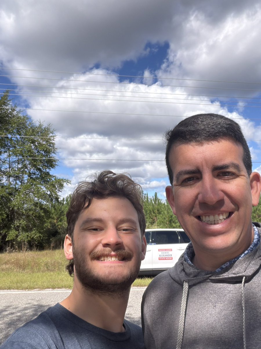 TeamWilsonSC's tweet photo. Some areas of the state had rain, some had sun, but all had Team Wilson knocking doors for @AGAlanWilson and the @SCGOP Republican ticket! https://t.co/VGjUqrMeNu