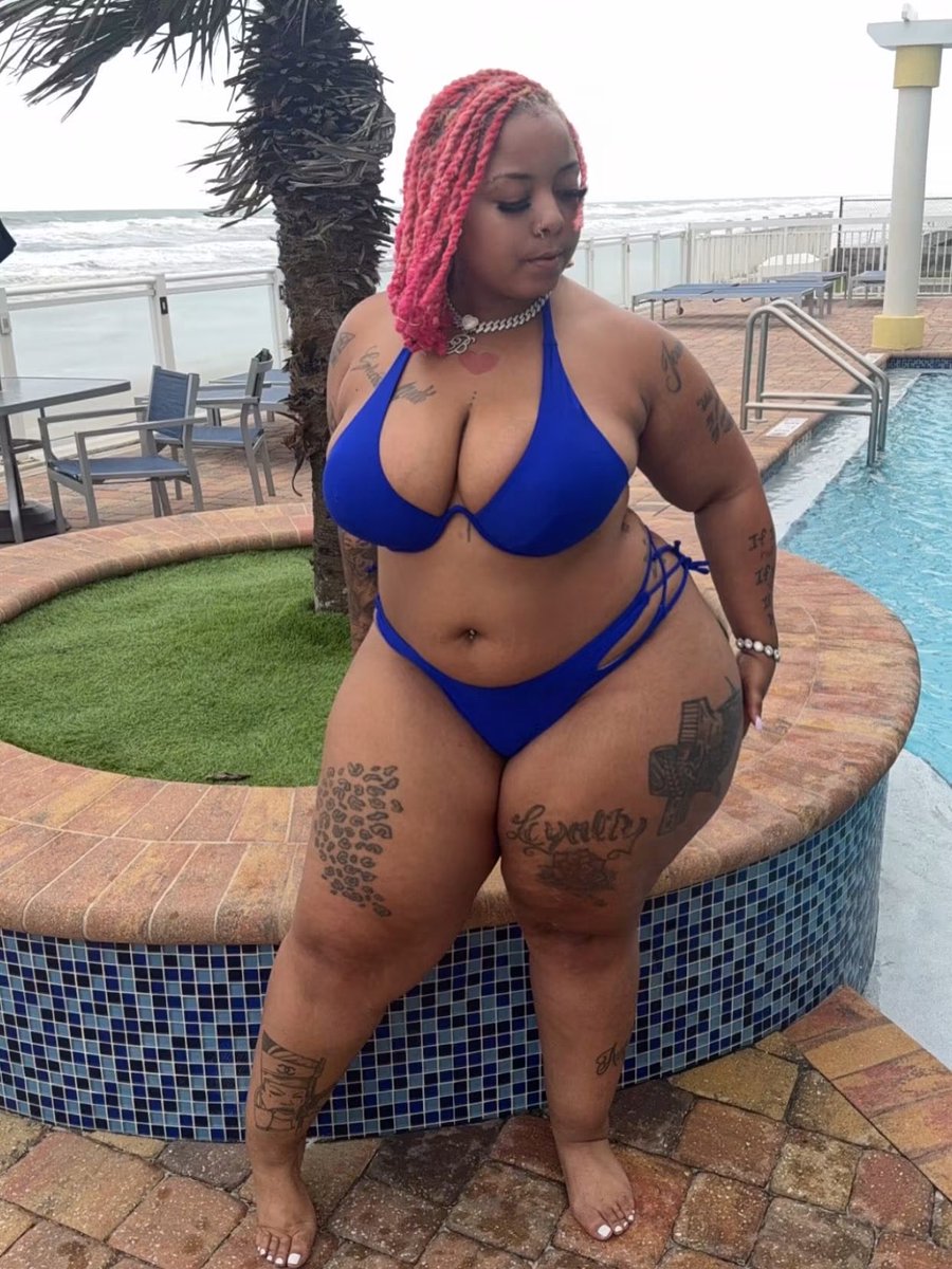 BluiiCripette_'s tweet photo. Summa gone now but definitely had to pop it for the #BBWS 💙😌🤝 https://t.co/pN6WbKPfOI