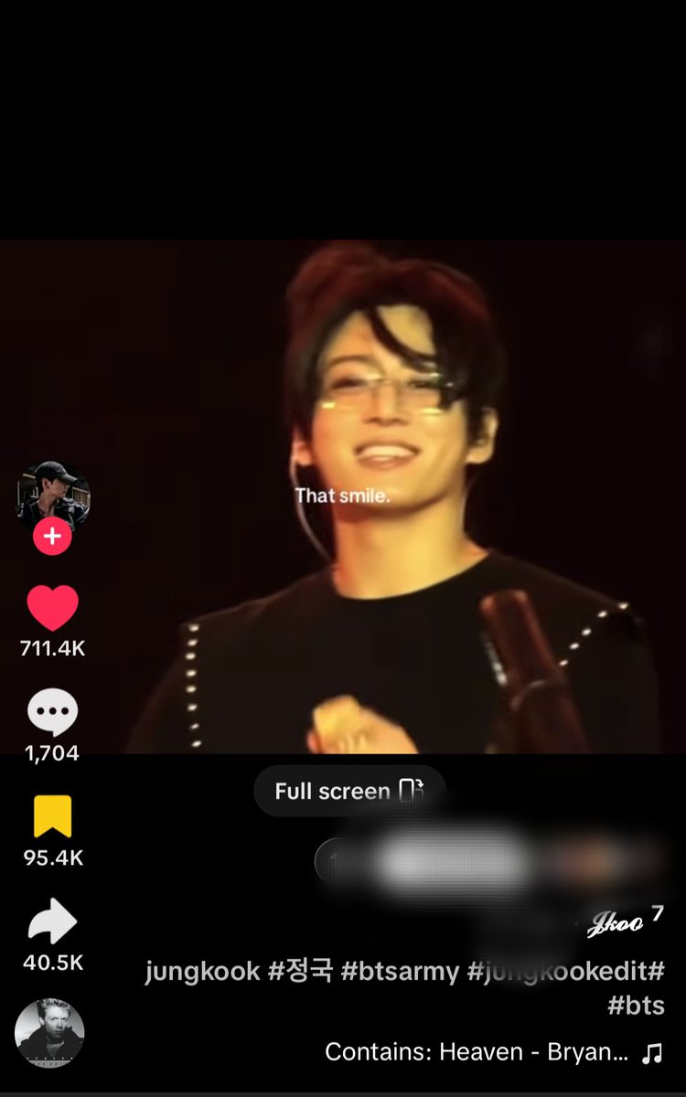 Yasminjk132487's tweet photo. Oh my God, his smile is like a beautiful spring breeze, so it's viral. Who can see that smile and not fall in love with him? 🥺😭 https://t.co/fnMhHKORnM