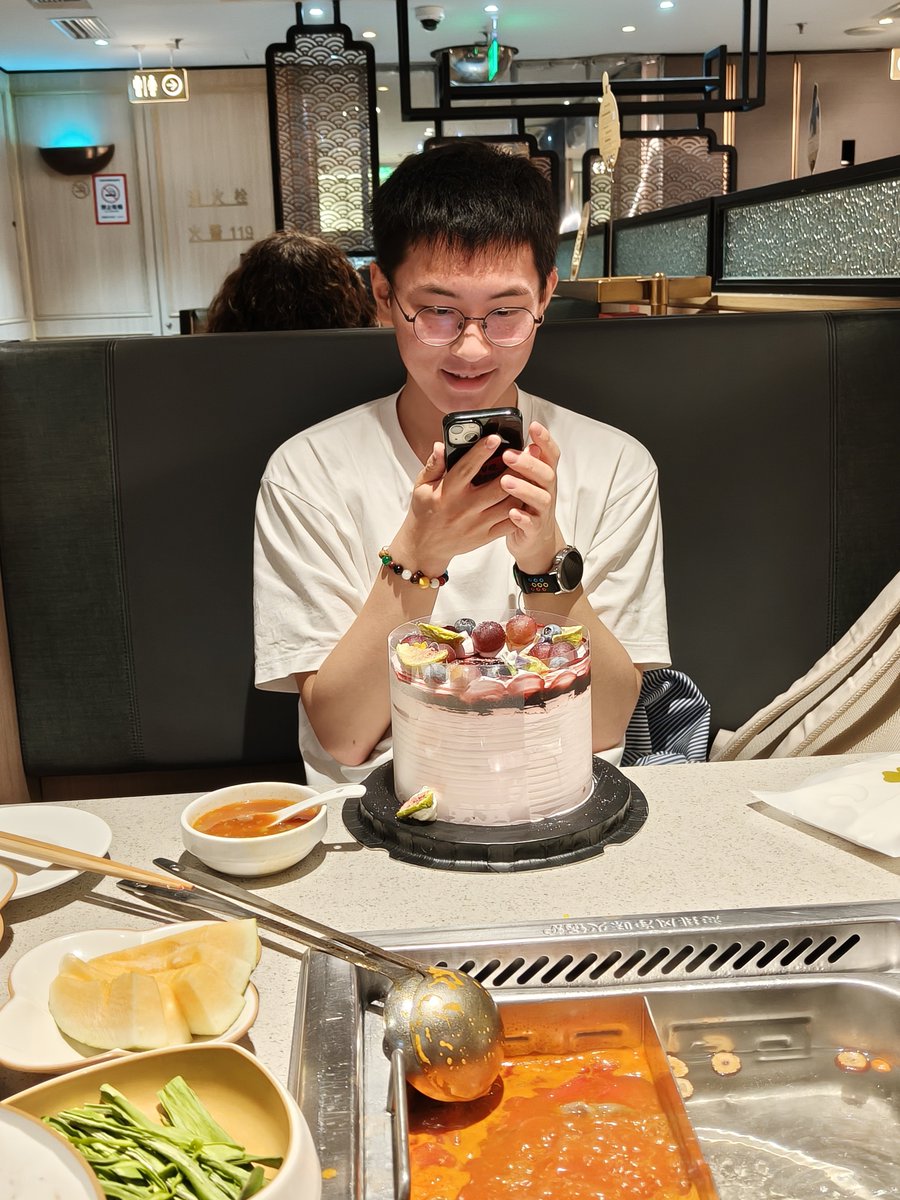 zeqimiao0's tweet photo. 吃美了😋 https://t.co/Co1BYXz6x0