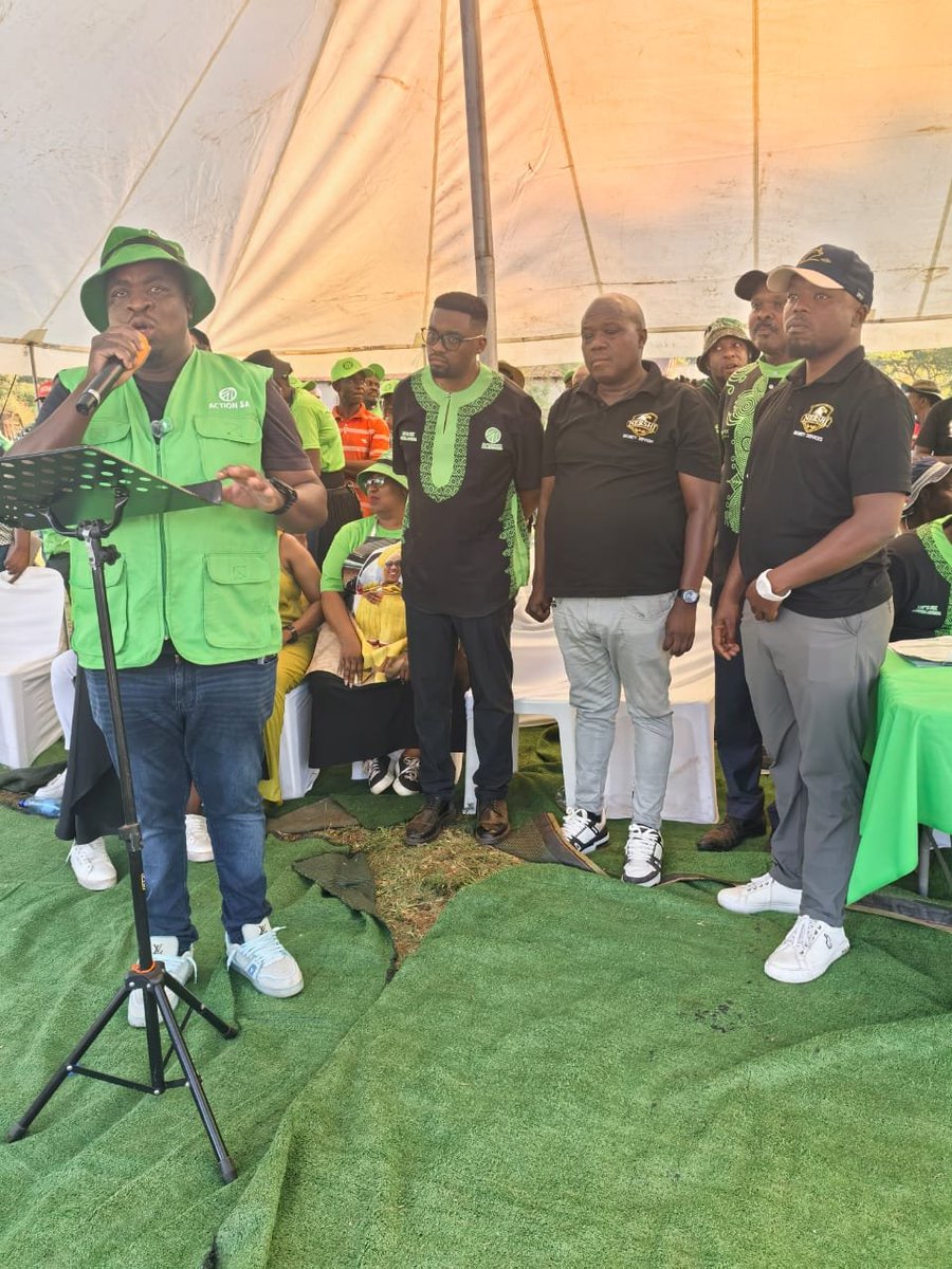 Miz_Ruraltarain's tweet photo. From grassroots activists to cultural icons, Mopani is uniting for change! 🇿🇦
Provincial Chairperson Victor Mothemela officially welcomed our newest ActionSA members today. Breaking away from the ANC and SANCO, and joined by influential local musicians like Lil Mary & Business owner Khumalo, they are stepping up to restore our municipality.

People from all walks of life are leaving the status quo behind. Why? Because the demand for accountable leadership and actual service delivery has never been more urgent.

The momentum is real. The mission is clear. Welcome home! 💚
#VoteActionSA #LetsFixMopani #LetsFixLimpopo