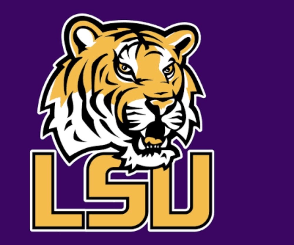 jeffery_MOAC's tweet photo. Thank you LSU for the opportunity to visit and experience the program. I truly enjoyed my time on campus and appreciate everyone who took the time to show me around and make the visit special. I’m grateful for the opportunity and excited to keep building relationships. 🐯💜💛#LSU https://t.co/F07vXKhYsB