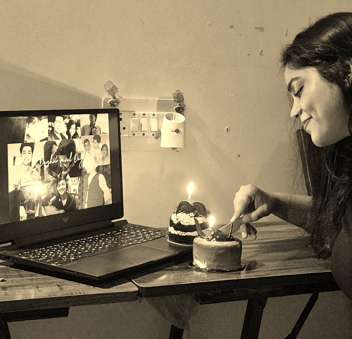 nainaadz's tweet photo. happy birthday to my bestfriend i can never a imagine a life without you thank you for always being there with me through your music sending you so many tight hugs happy 3+2=5 💙🫠🎶🫶🏻💘
@DarshanRavalDZ https://t.co/9Au1mcyoKT