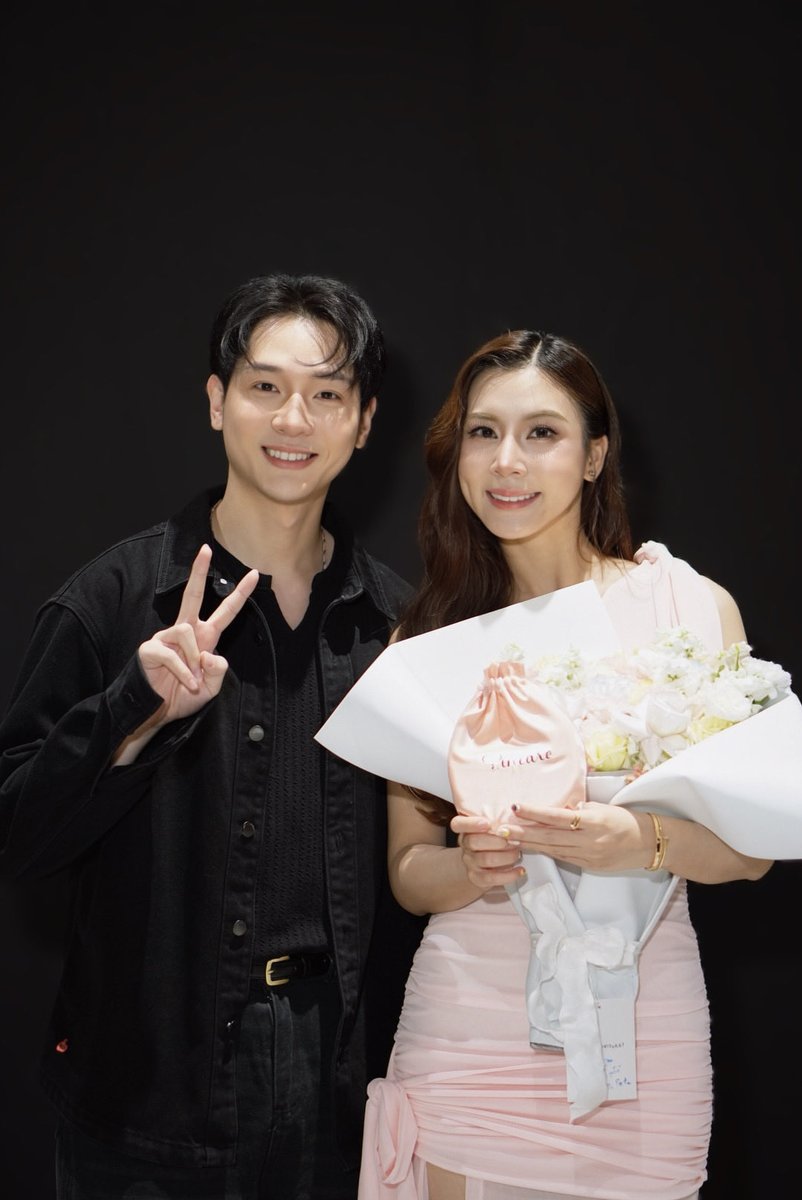 JayminXi's tweet photo. พายอาคนเก่งของเพื่อนๆ
แคร์คนอื่น ให้ความสำคัญกับคนรอบข้าง
วันนี้วันของพาย
ขอให้เปล่งประกายในเส้นทางนี้นะค้าบ
เพื่อนๆหนุนหลังเต็มที่
#BuiltInLoveFirstEP #Builtinloveseries
@pineare https://t.co/LGE1xhtFib