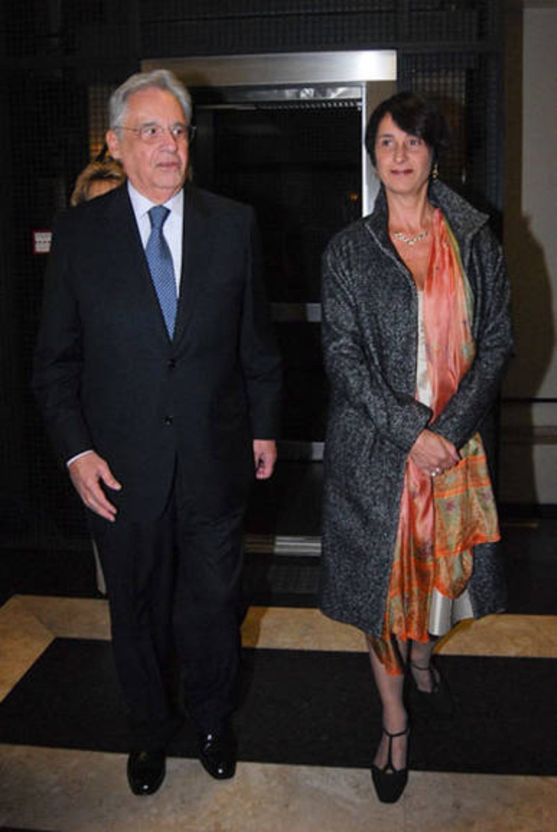 DemocratsBR's tweet photo. 🇧🇷 BEATRIZ CARDOSO, FILHA DO EX-PRESIDENTE FERNANDO HENRIQUE CARDOSO, ASSINA CARTA EM APOIO À REELEIÇÃO DE LULA

Beatriz Cardoso, filha do ex-presidente Fernando Henrique Cardoso (PSDB), está entre os 15 signatários de uma carta em defesa da democracia e em apoio à reeleição de Lula e Geraldo Alckmin.

O documento destaca a importância da preservação das instituições democráticas, das liberdades e do equilíbrio entre os Poderes.

🗞️ Fonte: O Globo