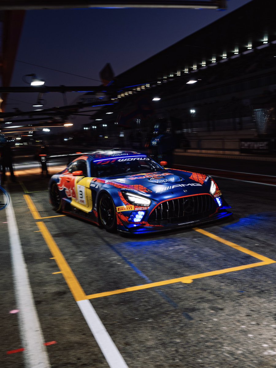 VerstappenCOM's tweet photo. 📸 Driver swap 🔄 https://t.co/GvomqyWzeh