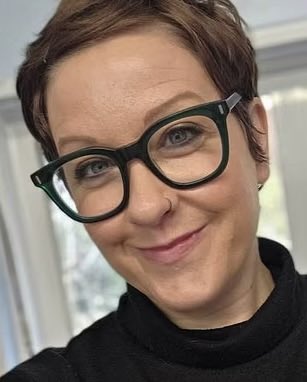 HeidiBachram's tweet photo. Meet one of the proposers of the Zionism is Racism Green Party motion. Her name is Rebecca Jones and she’s a suspended GP. She once said that a reading of Hamas leader Yahya Sinwar’s last will and testament was “beautiful” and posted an Israeli flag on fire saying “Burn Zionism to the ground”. 

Just to be super clear of the vileness of the motion’s pushers.