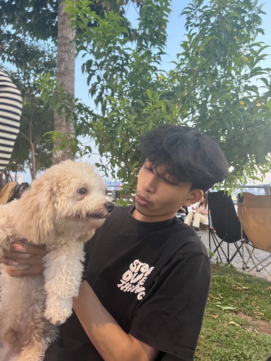 Avr9s's tweet photo. Therb tic mer🫩 https://t.co/7O95qPxrJn