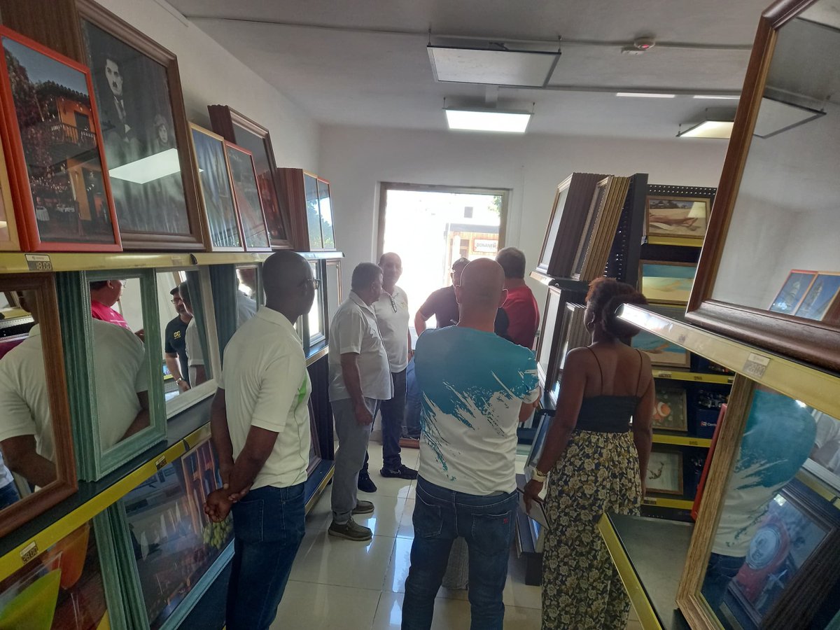 carmeloortega38's tweet photo. Visitamos Matanzas para ampliar el proyecto de tiendas “100 % Hecho en Cuba”, como parte del proceso de transformación económica y social del país. 🇨🇺 .
@AlbertoLopezcu
@JFAR58814797
@OrlandoBorrero7
@JorgeLuisTapiaF https://t.co/1hcVPzdYXc