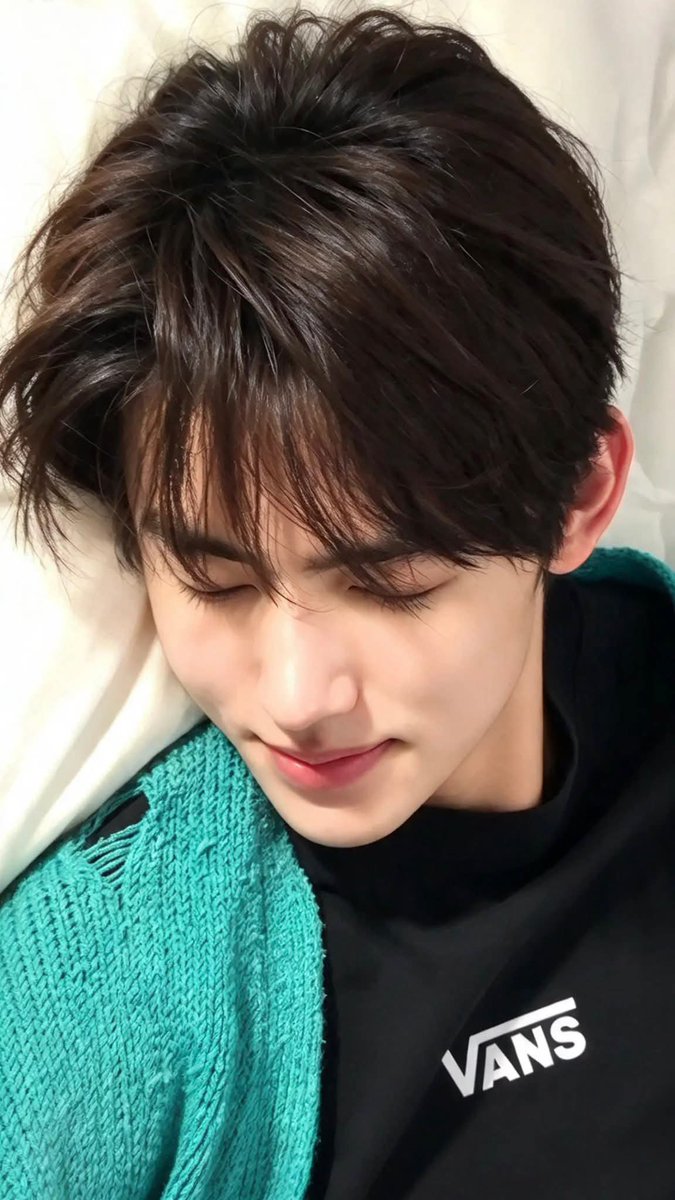 SimeeSean1911's tweet photo. @Hyeonville 내 하루의 행복은 너로부터 시작돼
#SEONGHYEON #성현 #ソンヒョン #严成玹 
#CORTIS #코르티스 https://t.co/QDZ9l3cGJ8