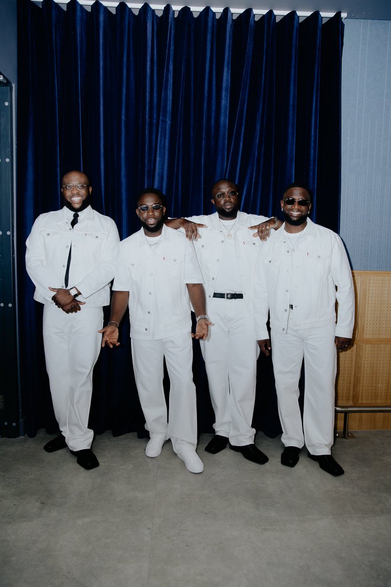 Compozers's tweet photo. Turned the o2 into the o3 👌🏾 https://t.co/7bhS6qPvud