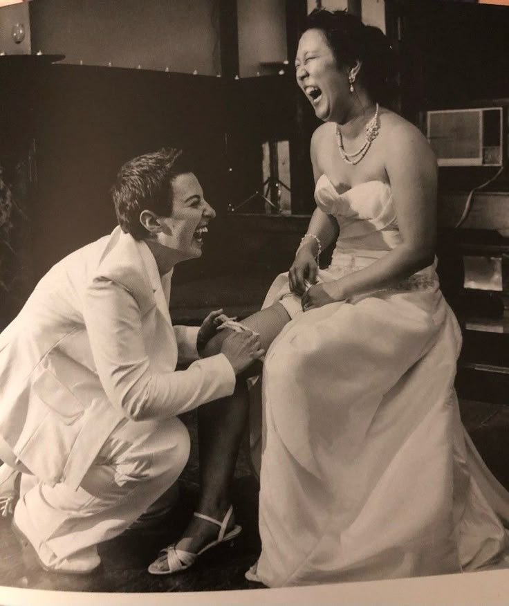teuvendaval's tweet photo. something about #butchfemme marriage. ♡ https://t.co/ab73e57Ws1