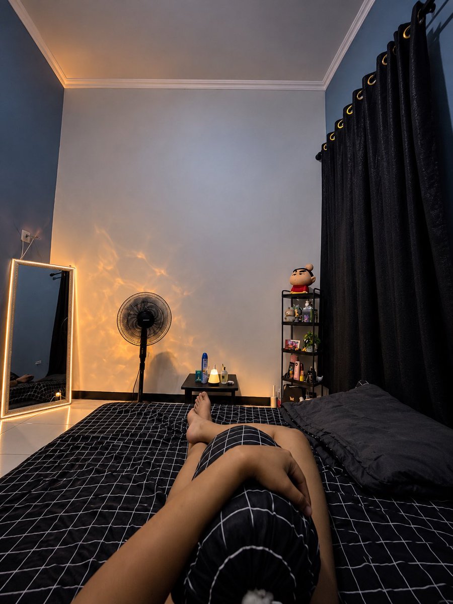 Frisso69's tweet photo. Tiap tidur slalu telanjang bulat, gak beta panasnya .. 🔥

#gaymalang #gaysidoarjo #gaysurabaya #gaymojokerto #gaybatu https://t.co/9MhJTlAMs6