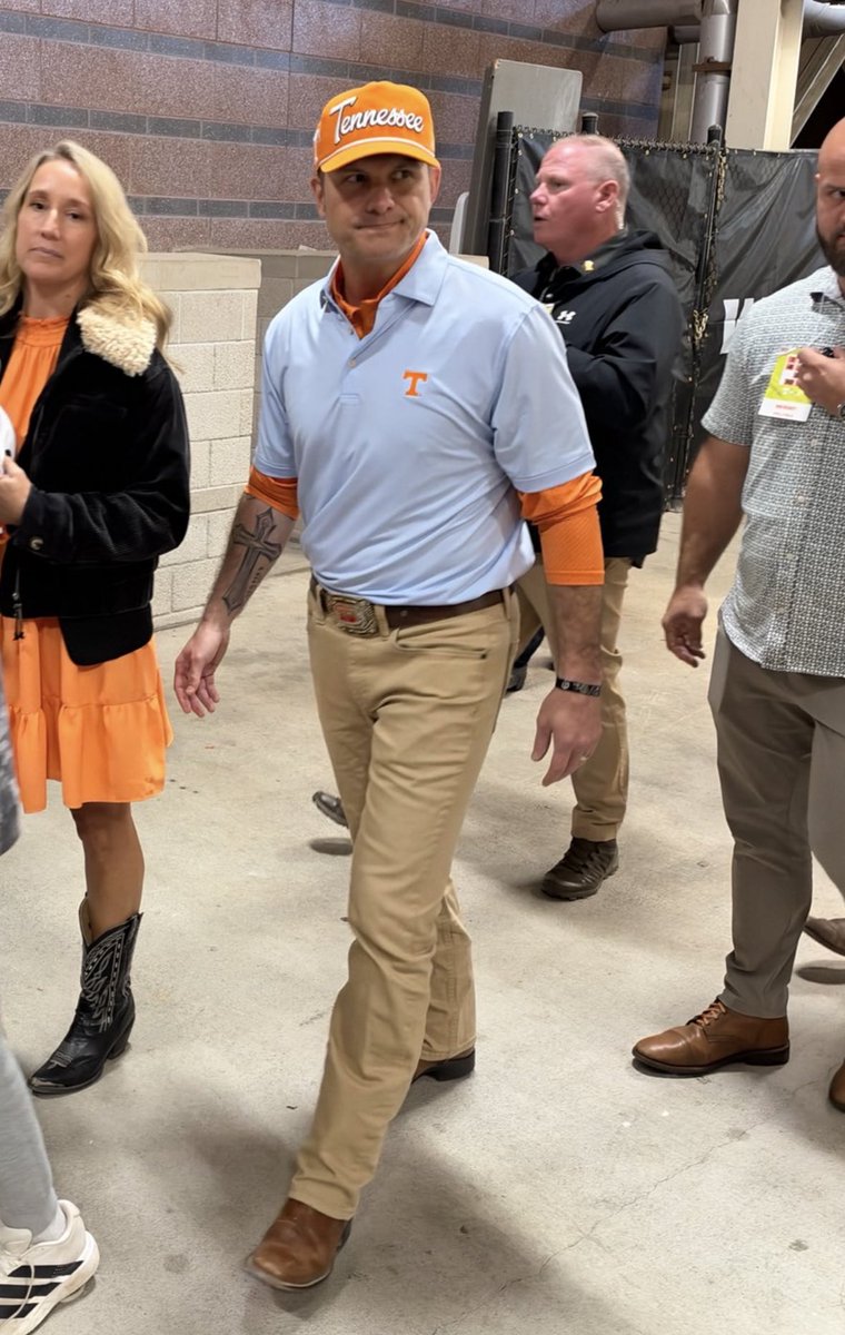 WUTangKids's tweet photo. Pete Kegseth went to Princeton and Harvard….today he’s cosplaying as a University of Tennessee volunteer at Neyland Stadium for their game against Alabama https://t.co/7AsA3lqJGN