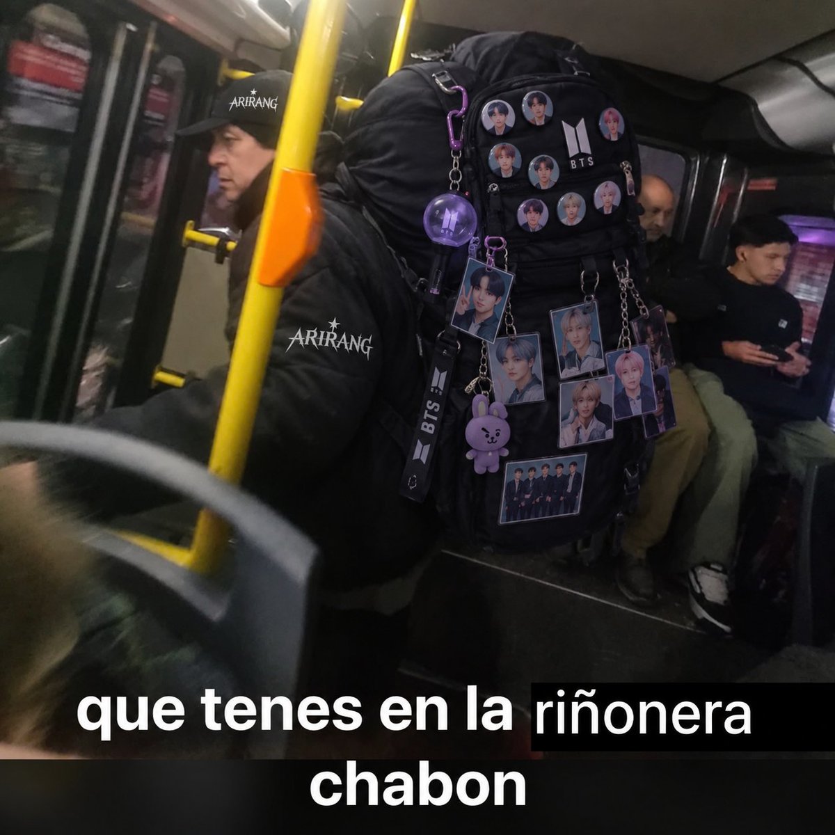reptardada's tweet photo. alcohol en gel pañuelitos la sube el dni el cargador portátil los chicles el desodorante el blister de paracetamol 2 manzanas 5 mandarinas y los freebie https://t.co/mR3SJYYANj